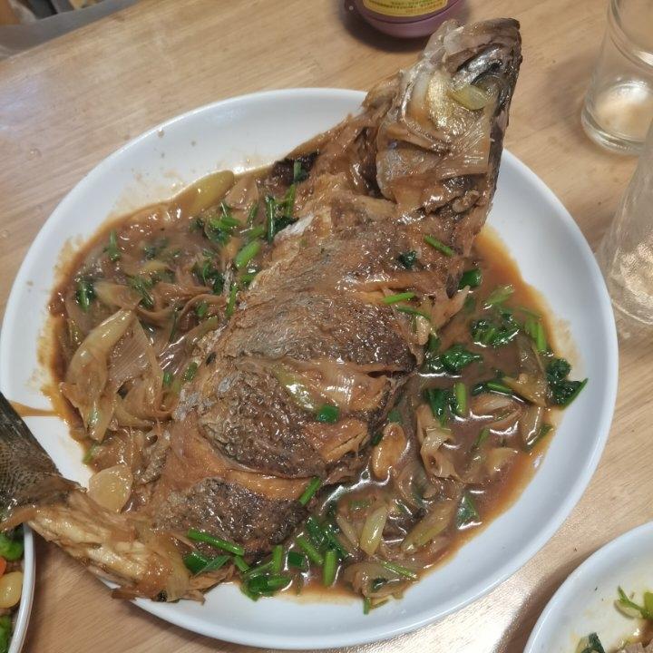 红烧鲈鱼