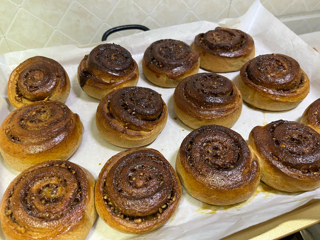 没有什么比这个红糖肉桂卷更适合秋天了！