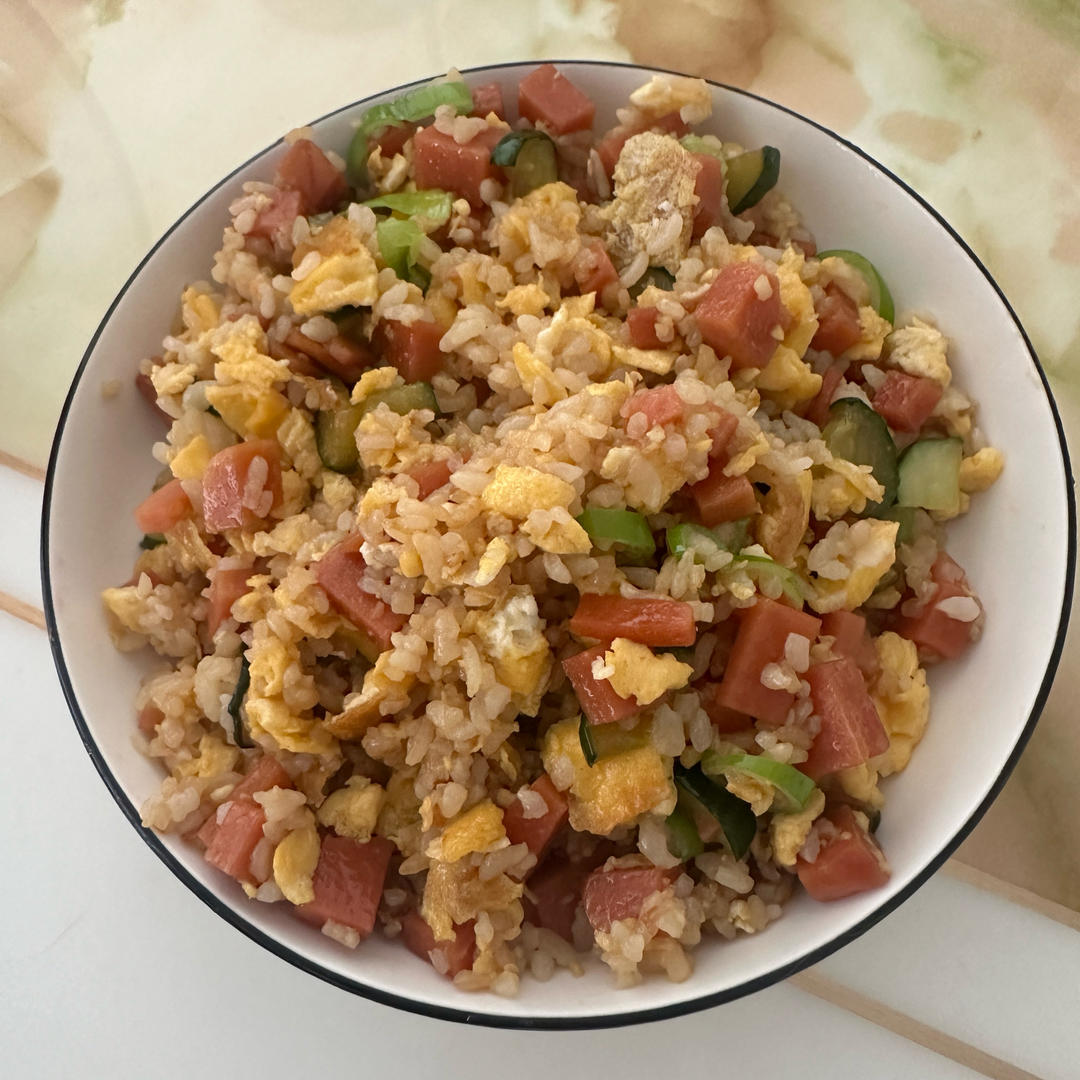 超级香的扬州炒饭/火腿鸡蛋什锦炒饭