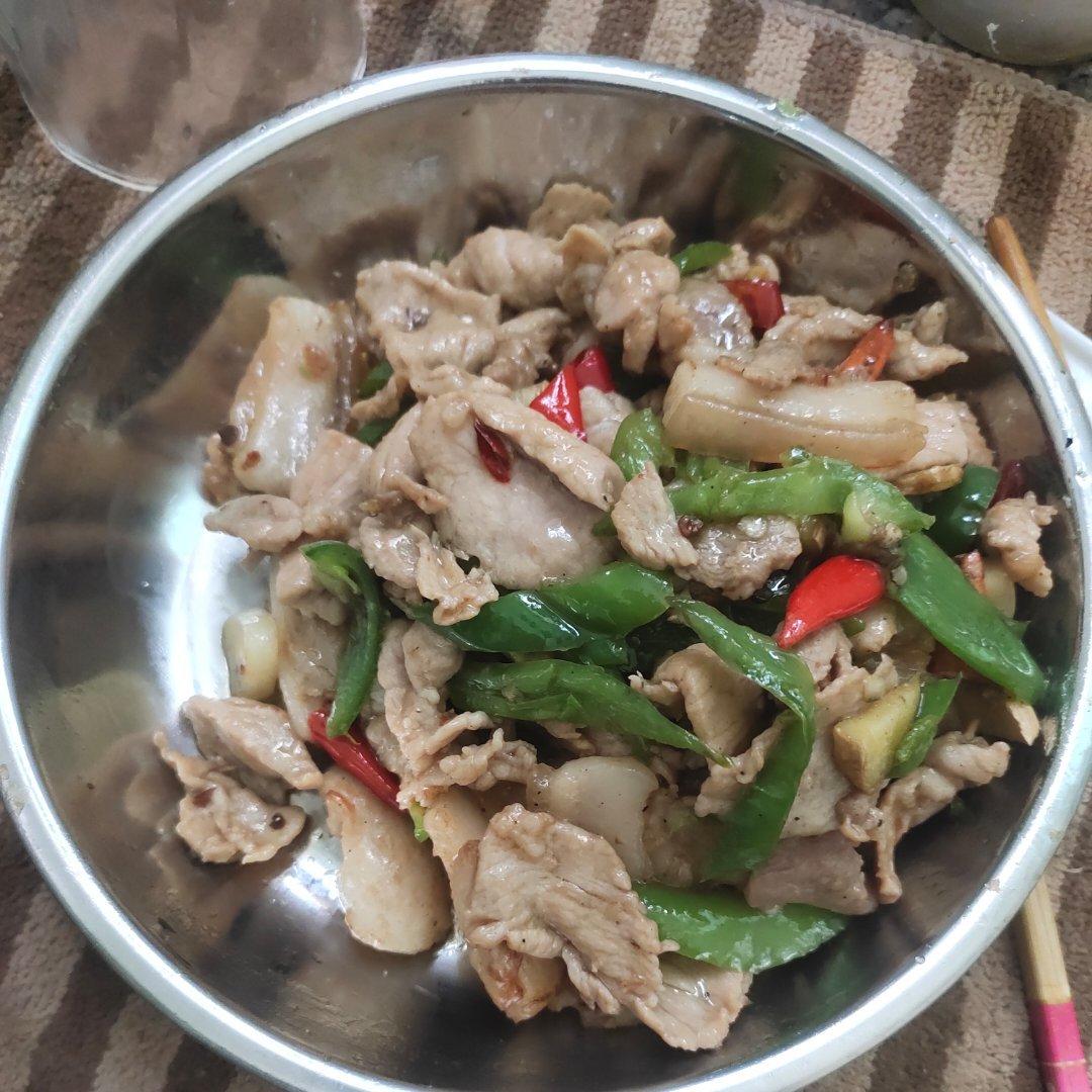 超级下饭菜小炒肉（和胡子大厨小辣椒炒肉一样好吃😋）