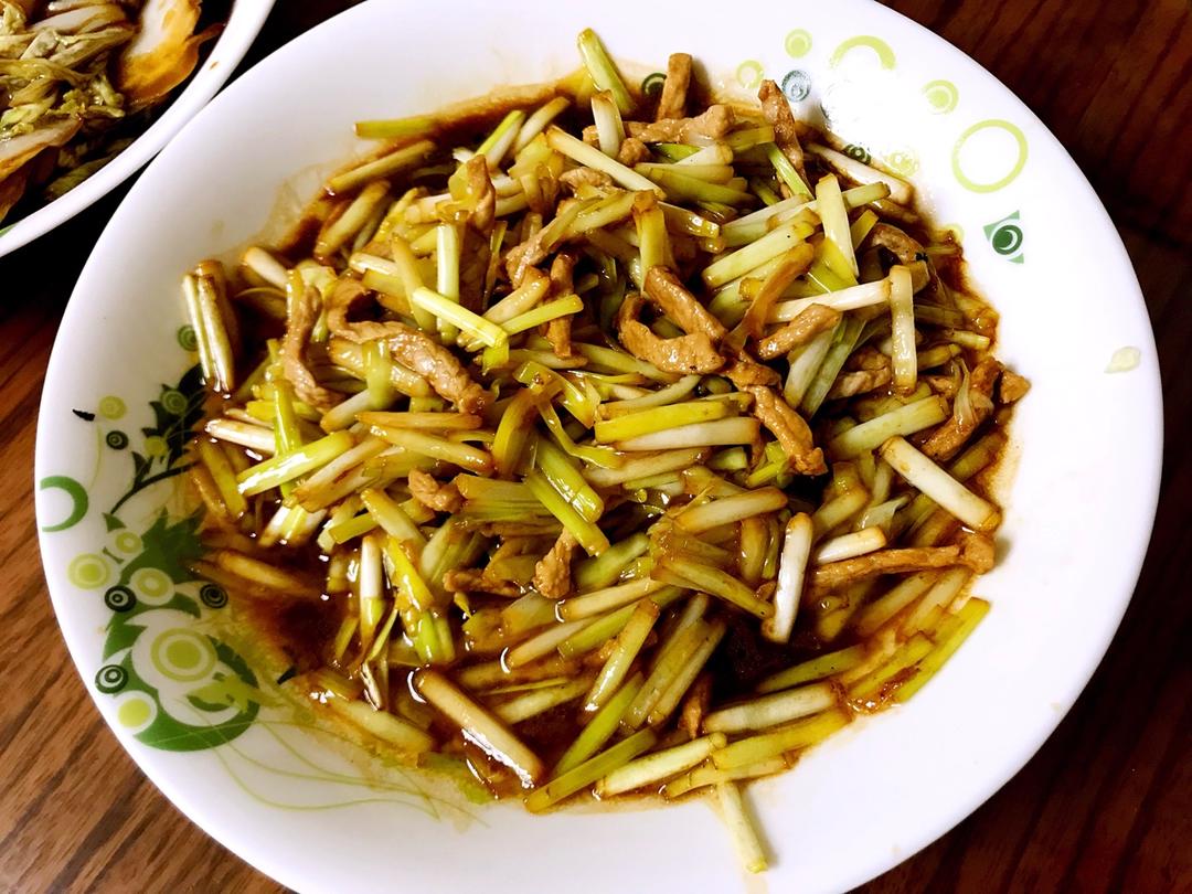 绝对下饭的蒜黄炒肉