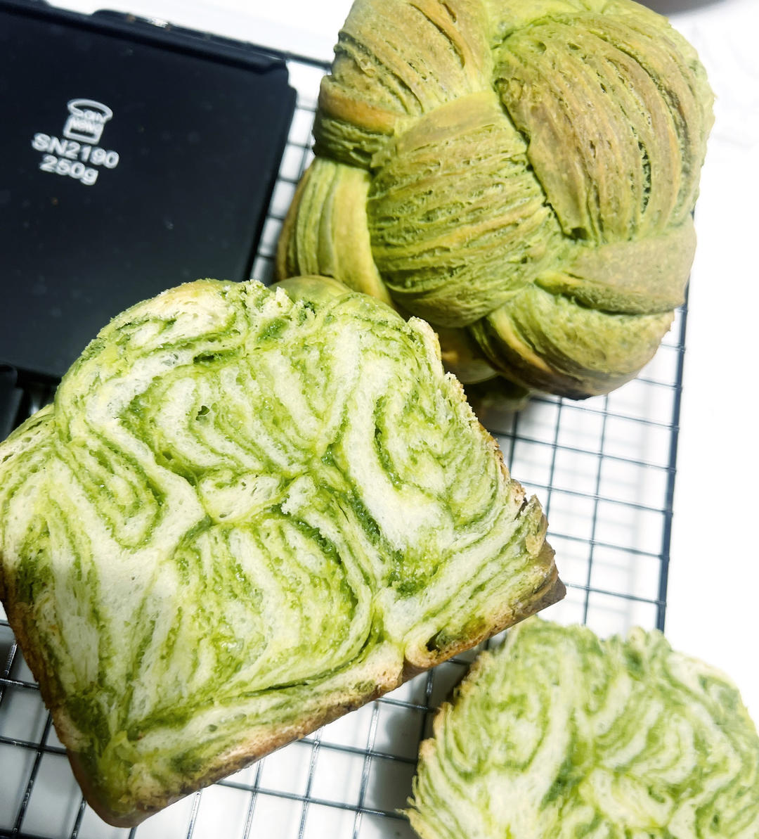 抹茶大理石吐司+抹茶拿铁