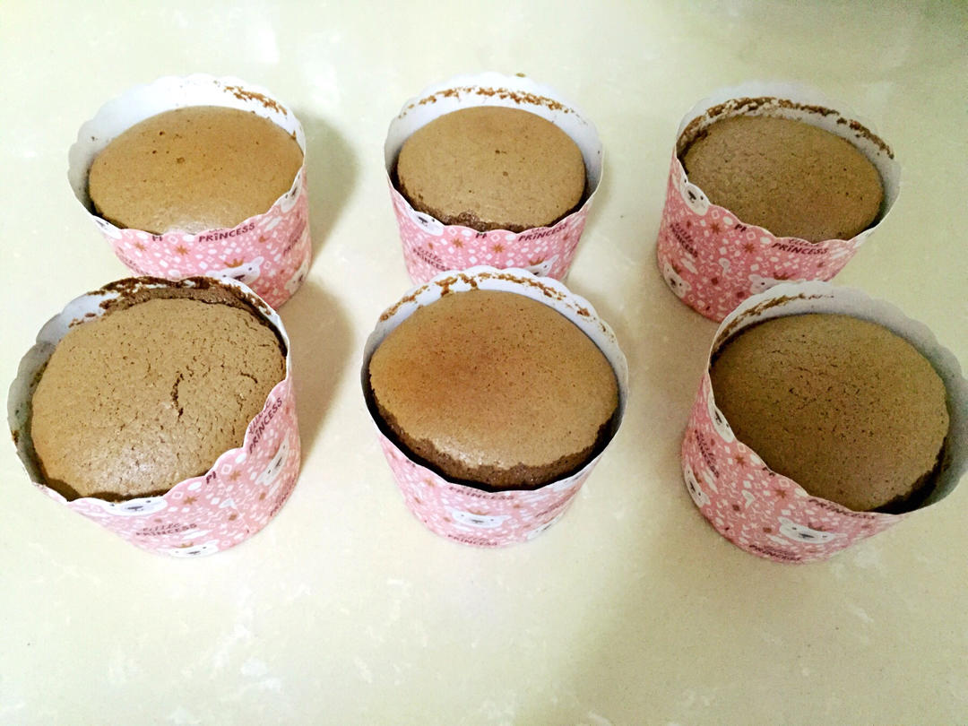 6寸可可戚风（内附8寸5蛋配方）