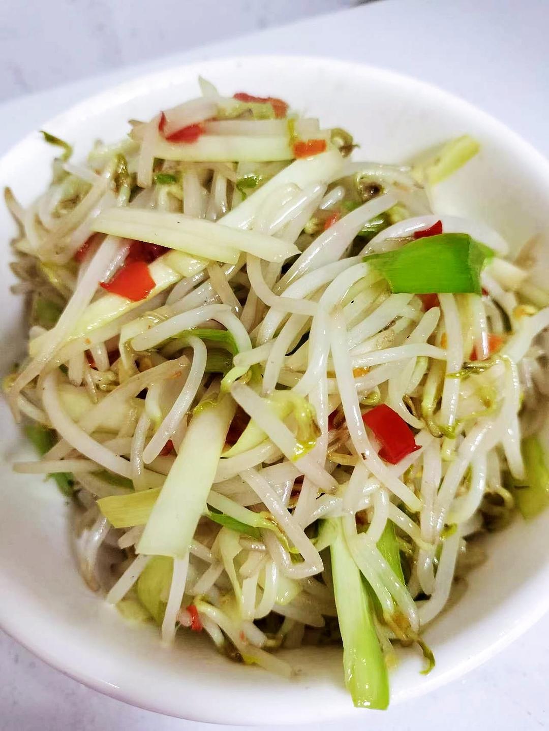 清爽可口的豆芽炒韭黄