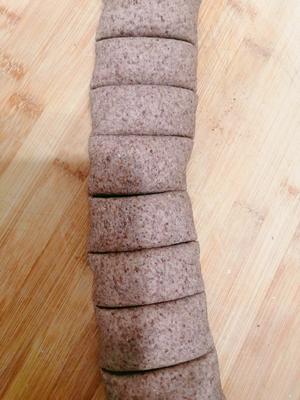 黑全麦紫薯包的做法 步骤4