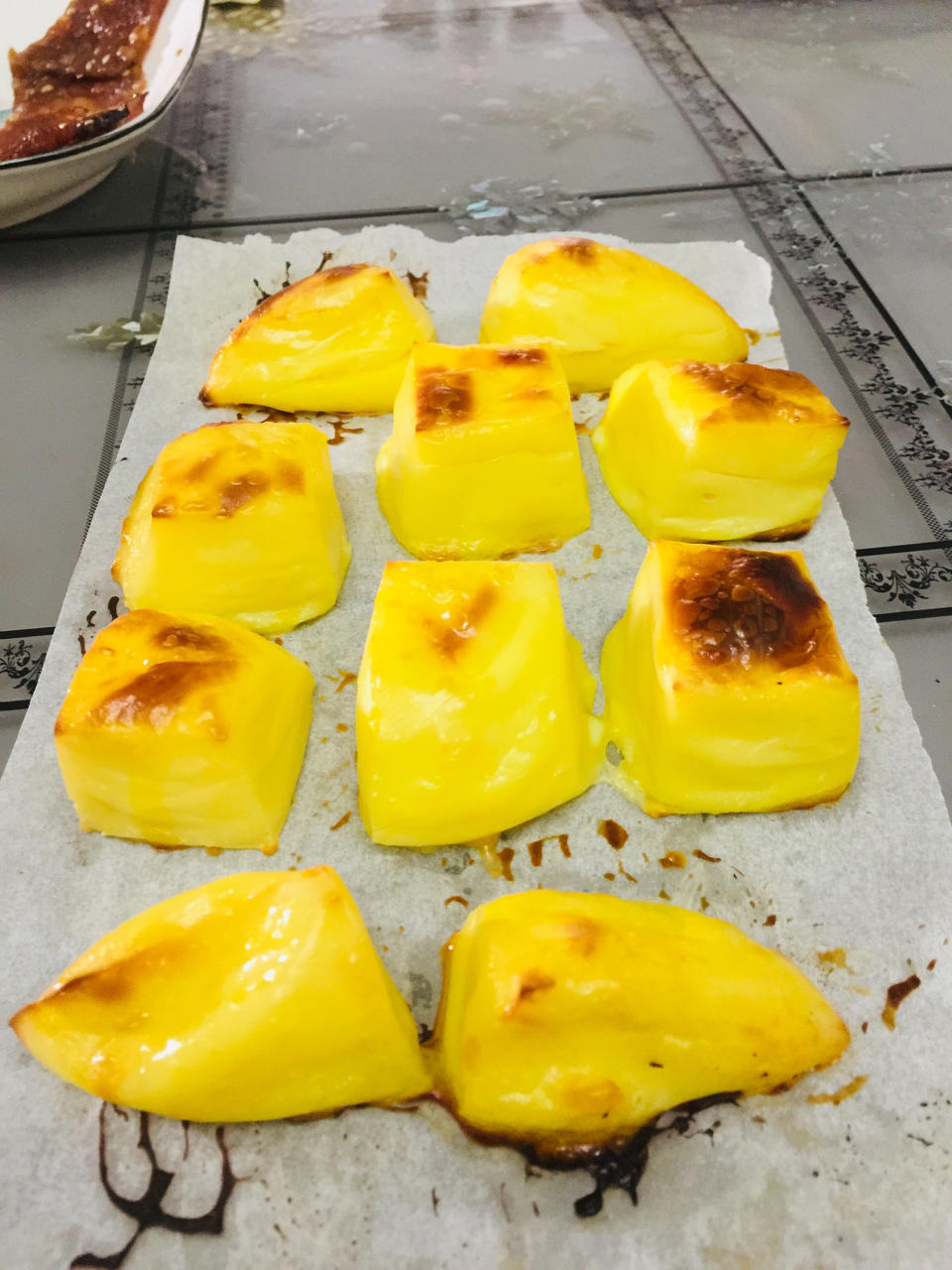烤牛奶，又叫烤鲜奶（全蛋版，消耗牛奶）