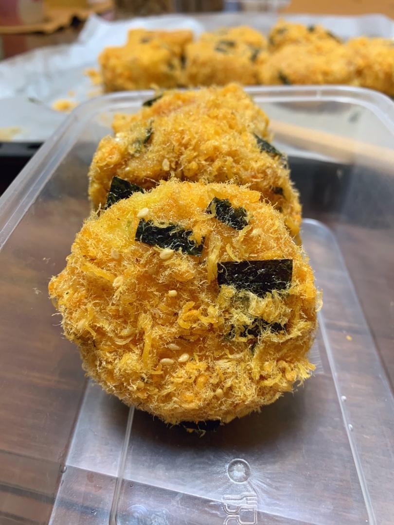 美味海苔肉松小贝