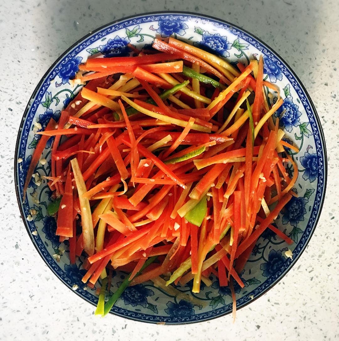 爽口凉拌胡萝卜丝