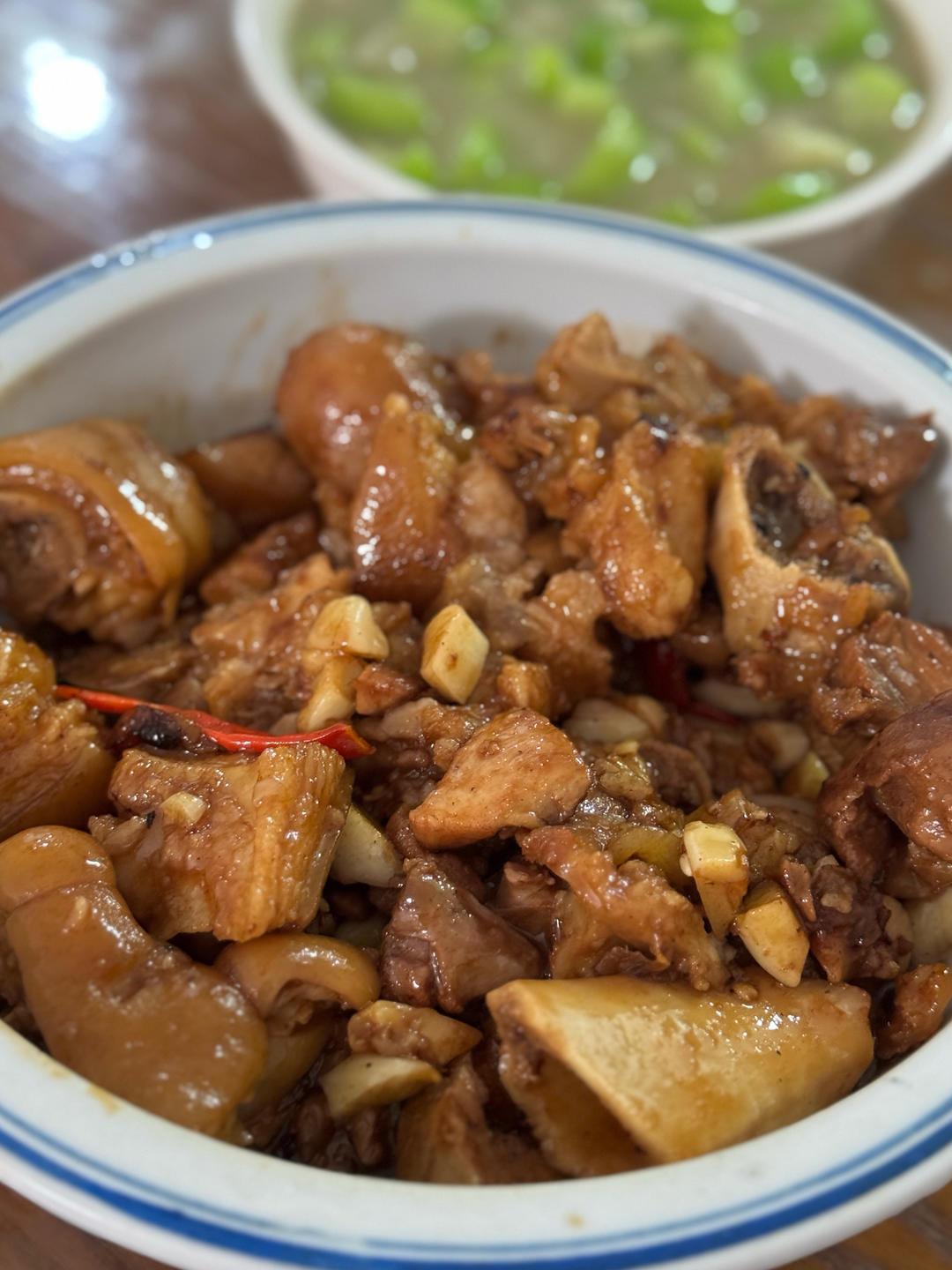 红烧猪脚（微辣，适合小朋友吃）