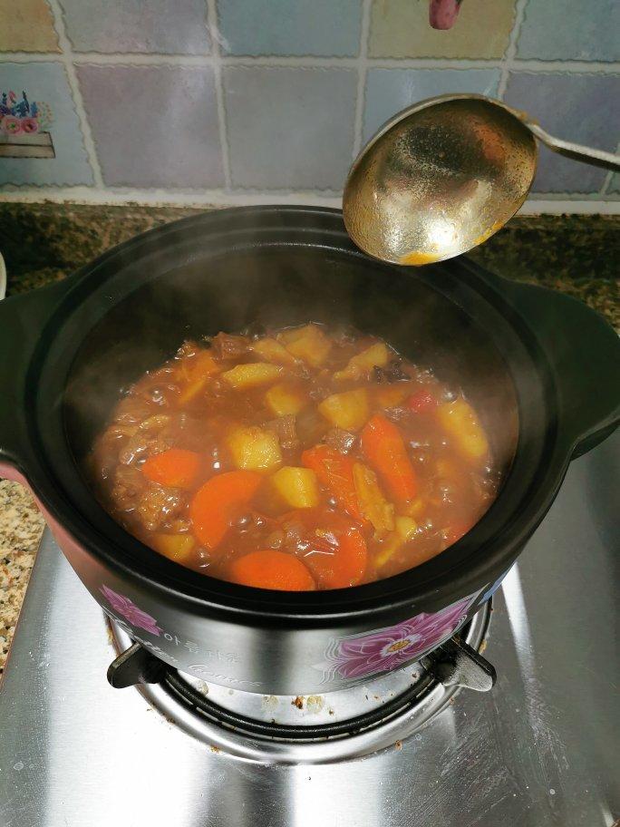 红烧牛肉土豆 （独家秘制）