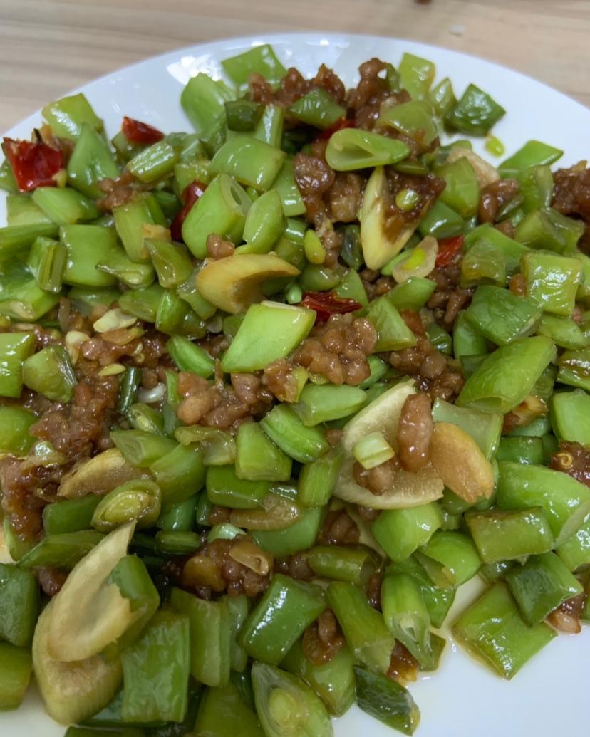 肉沫豆角下饭菜