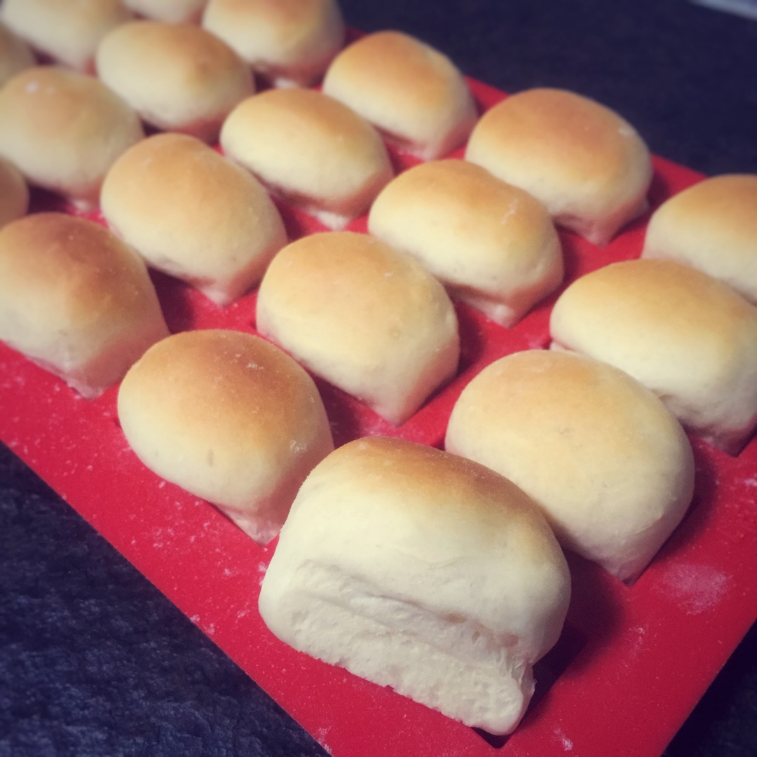 基础面包制作 Basic Bread (Loaf&Roll)