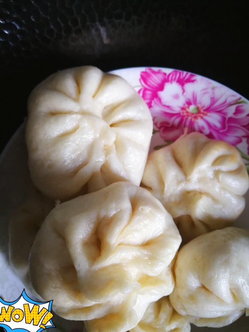 胡萝卜木耳鸡蛋素包子