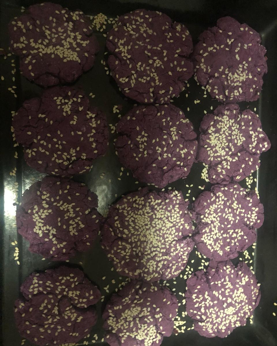 紫薯芝麻饼