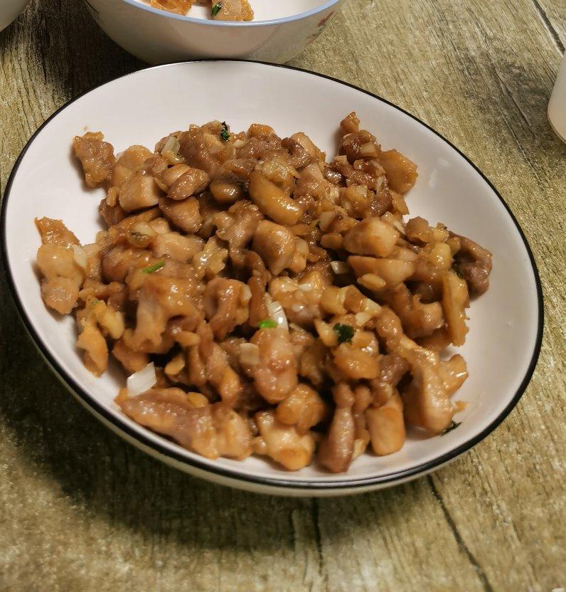 吃不够的蒜香鸡腿