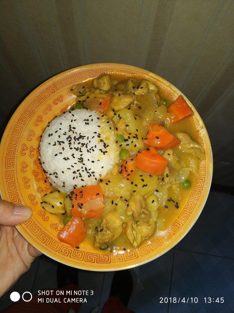 咖喱鸡肉饭
