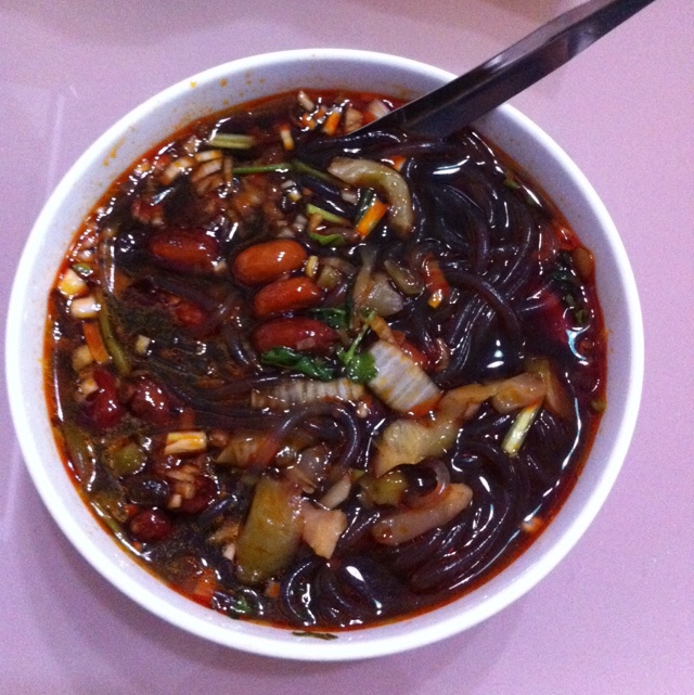 童装壹站♀做的酸辣粉