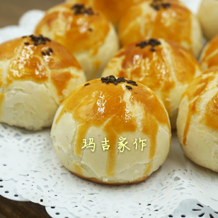 蛋黄酥