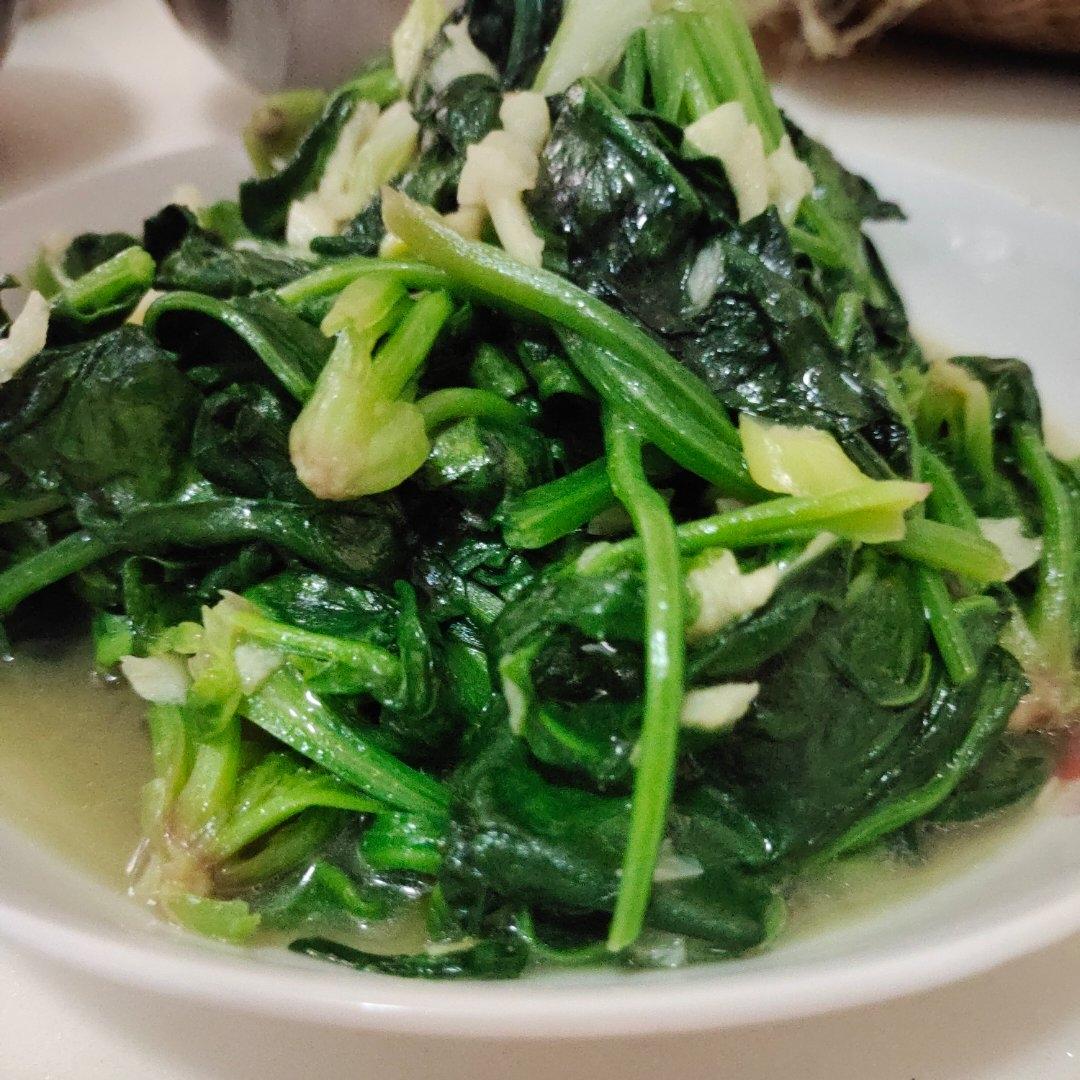 清炒菠菜