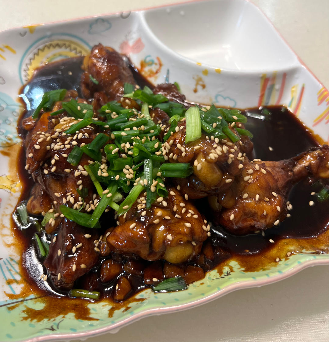 好吃到舔手指的「蒜香蜜汁鸡翅根」👍