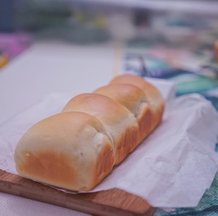 手撕鲜奶蛋白吐司