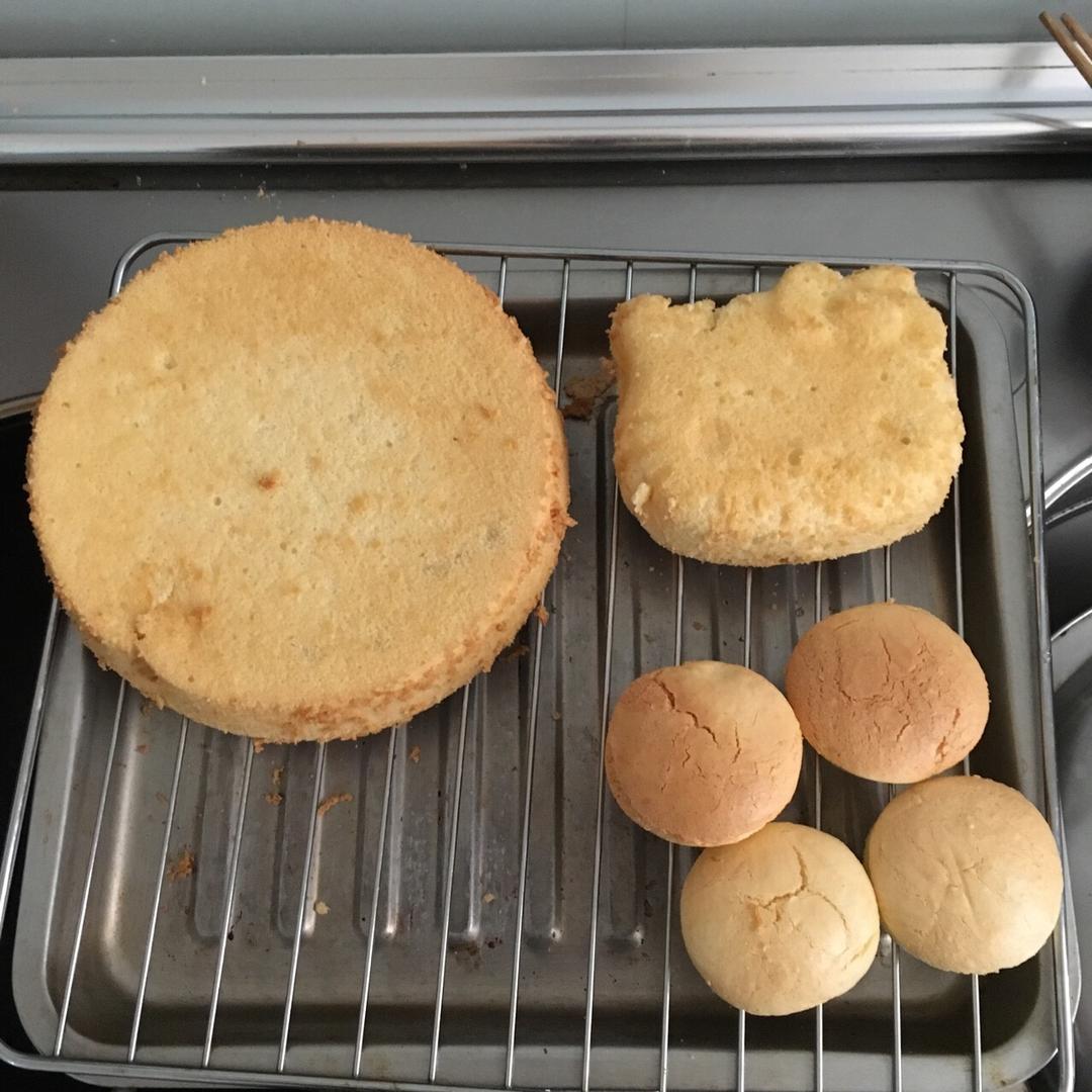 软绵绵戚风纸杯蛋糕