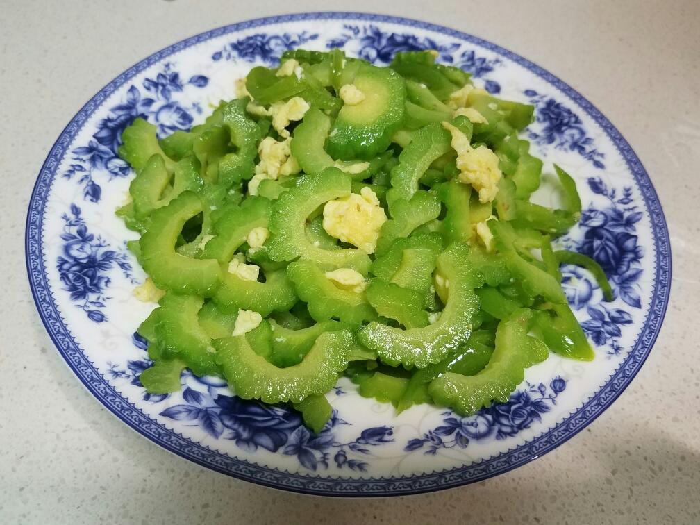 苦瓜青椒炒鸡蛋