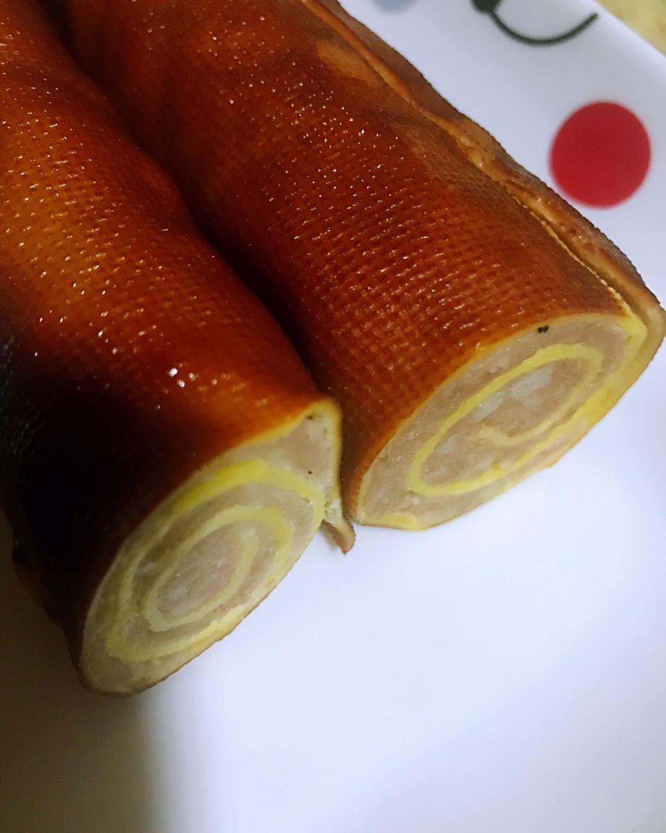 小丸子爱美食啦做的东北熏干豆腐肉卷
