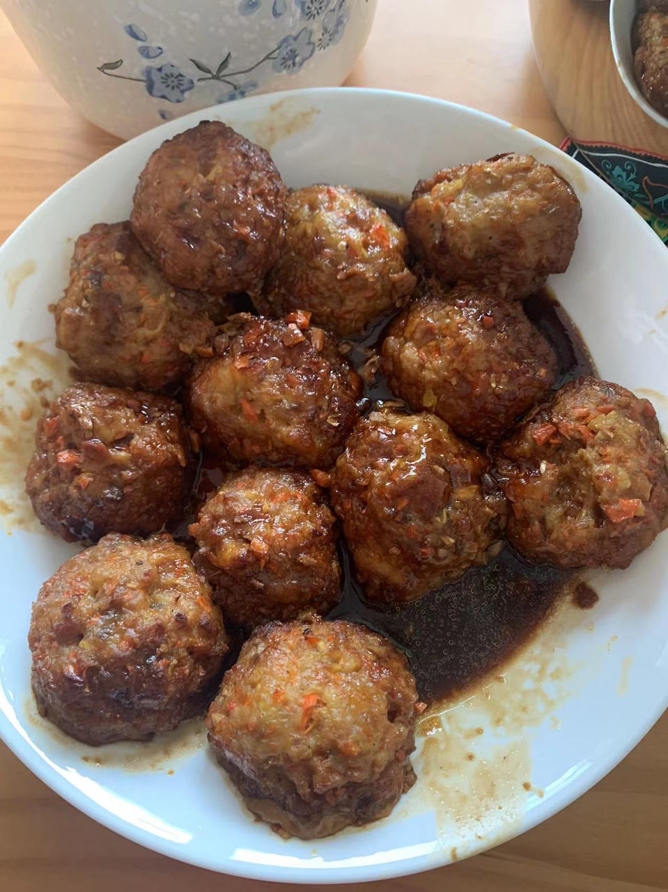 简单的红烧狮子头～拌饭太香了