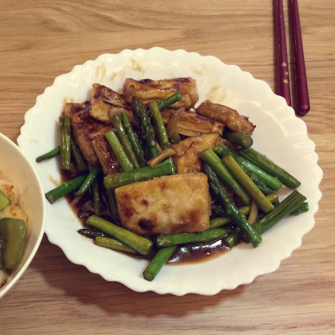 外焦里嫩好吃无比的——焦溜豆腐