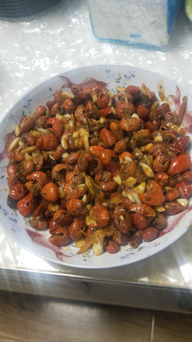 呆呆猪七戒做的秘制炒虾尾