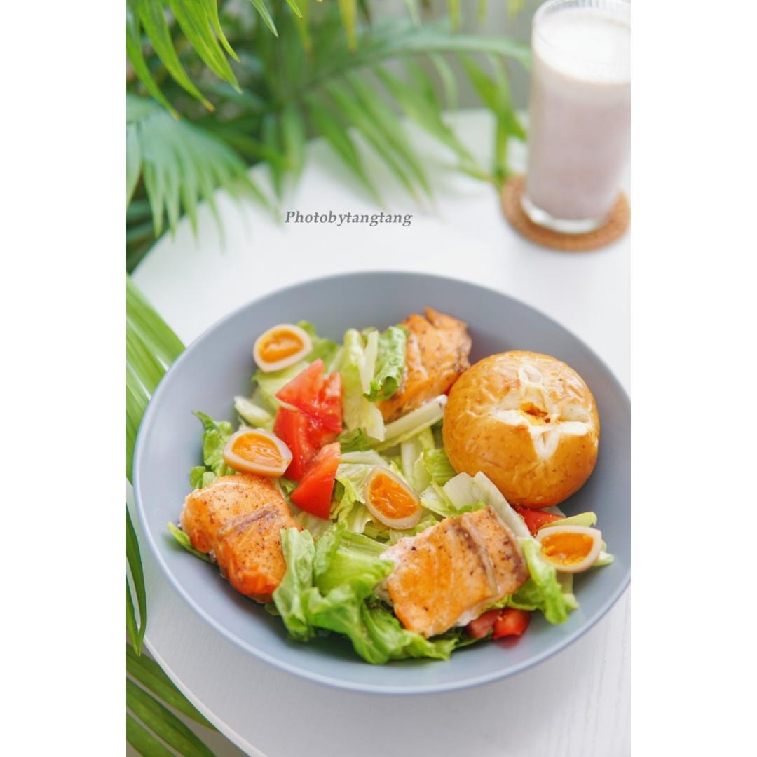 三文鱼能量沙拉