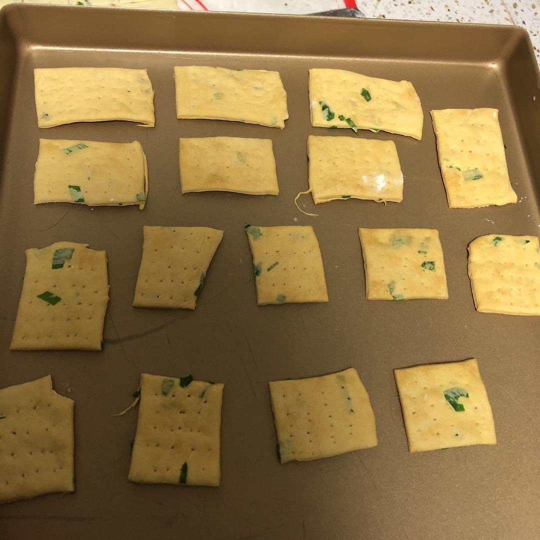 零经验也不怕：葱香苏打饼，据说好吃到六亲不认
