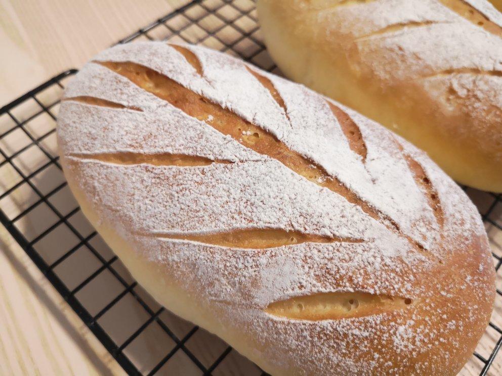 红豆/肉松麻薯软欧面包+石榴茶【曼食慢语】