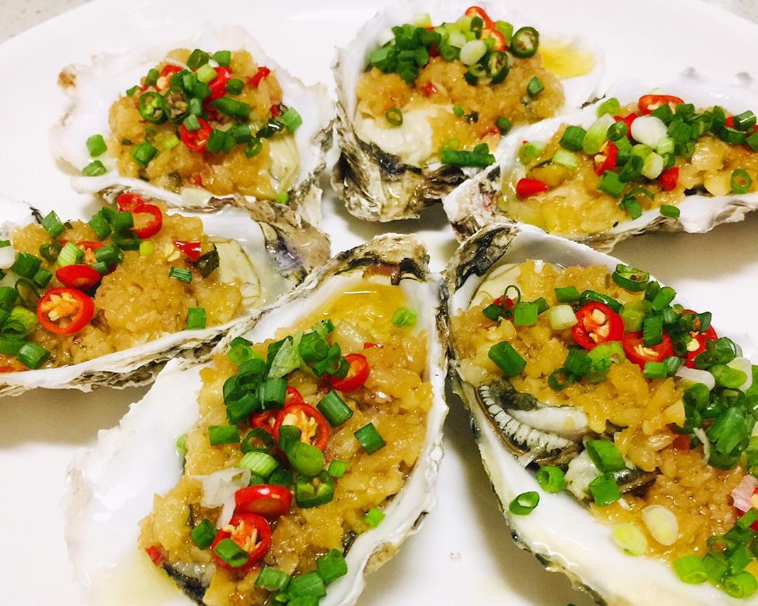 蒜蓉烤生蚝的做法