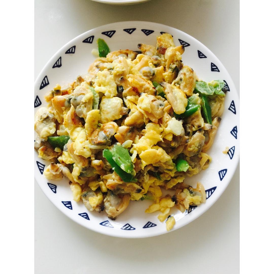 小雪吖做的蚬子肉炒鸡蛋