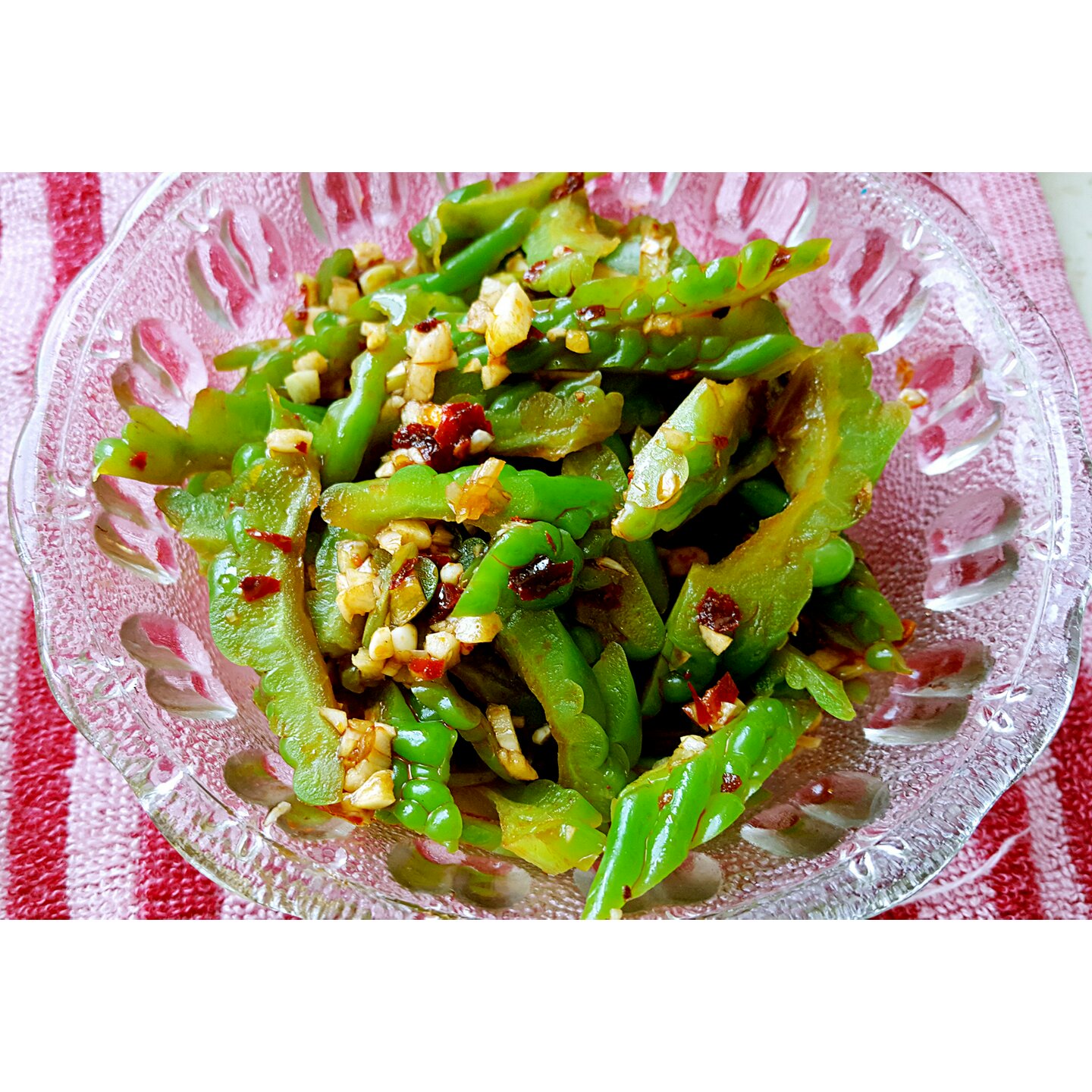 独家秘制凉拌苦瓜