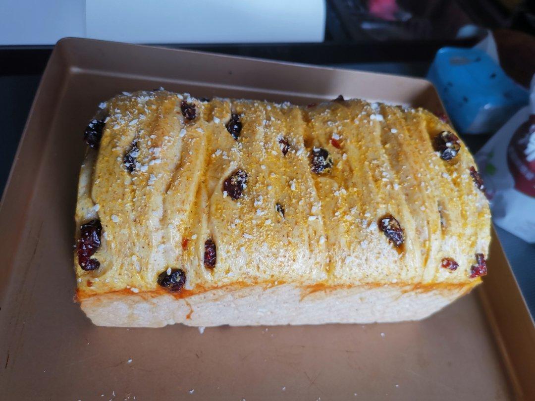 手撕蔓越莓炼乳吐司