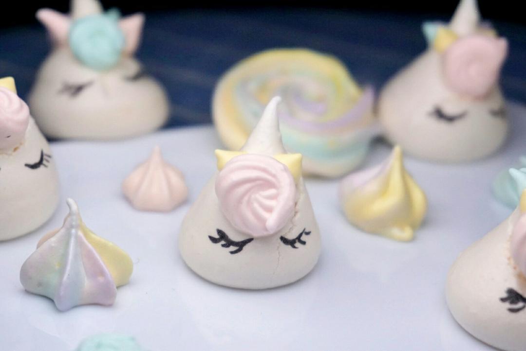 关tata做的美到cry的独角兽蛋白糖少女心爆棚艾瑞斯热风炉