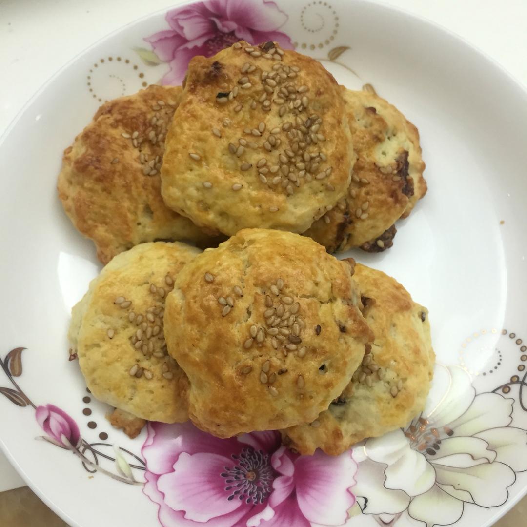 【视频】3分钟 奶油司康Scone(可能是世界上最快手的司康) 消耗淡奶油～