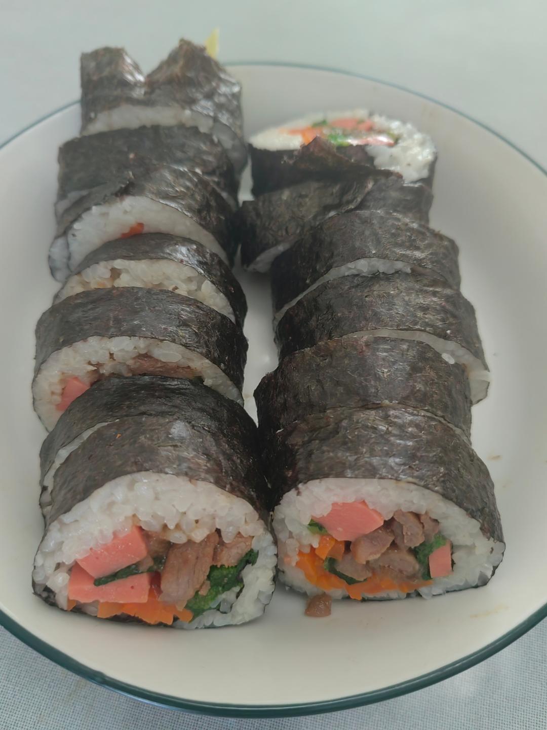 高颜值的紫菜包饭