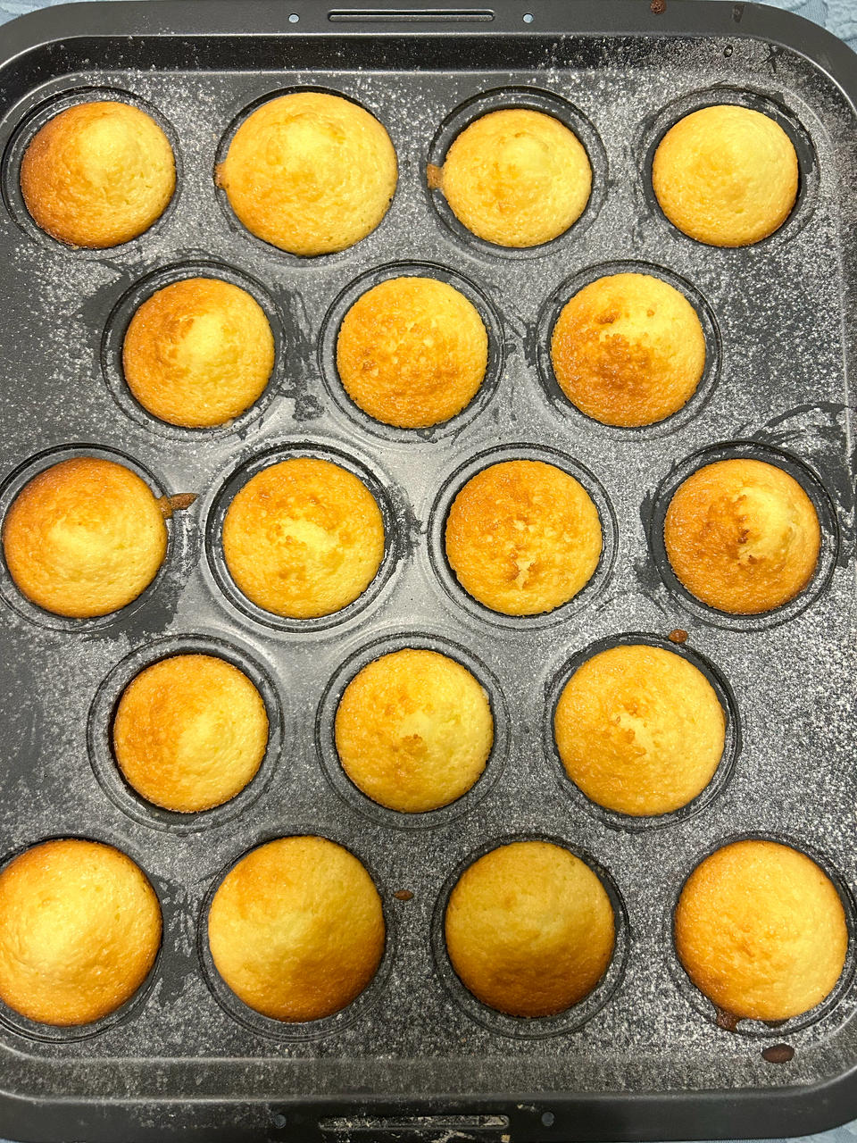 超级好吃的柠檬杏仁玛德琳