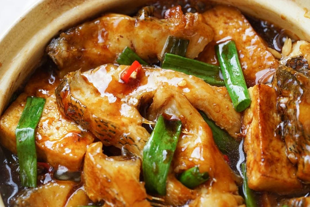 鲈鱼豆腐煲