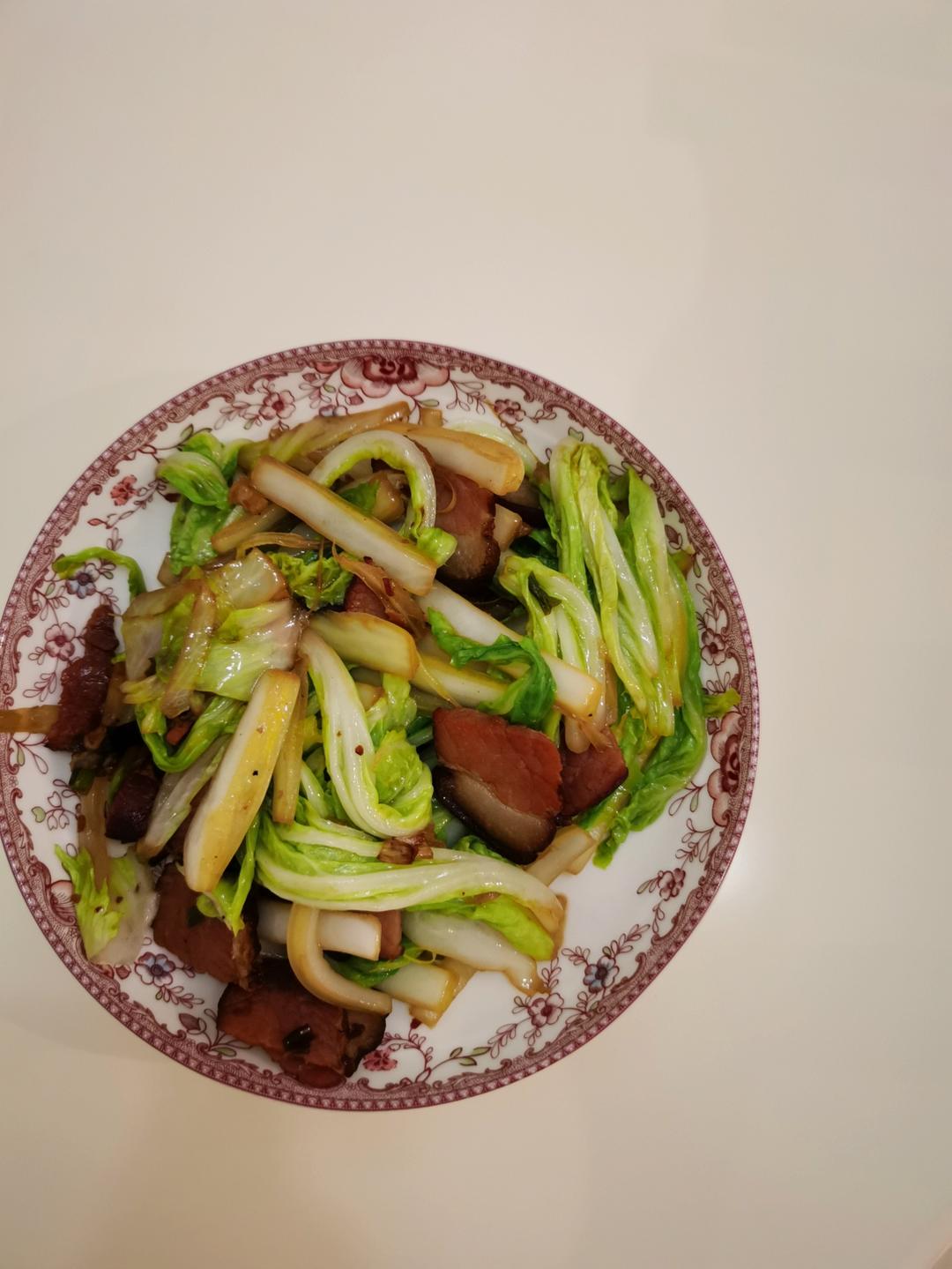 腊肉炝炒圆白菜