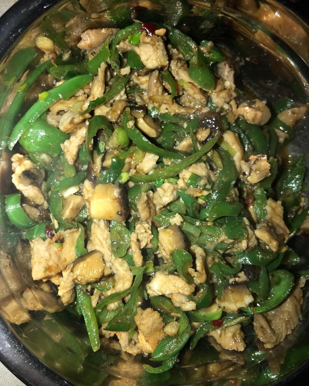 农家小炒肉【记忆中勾魂的油汤】