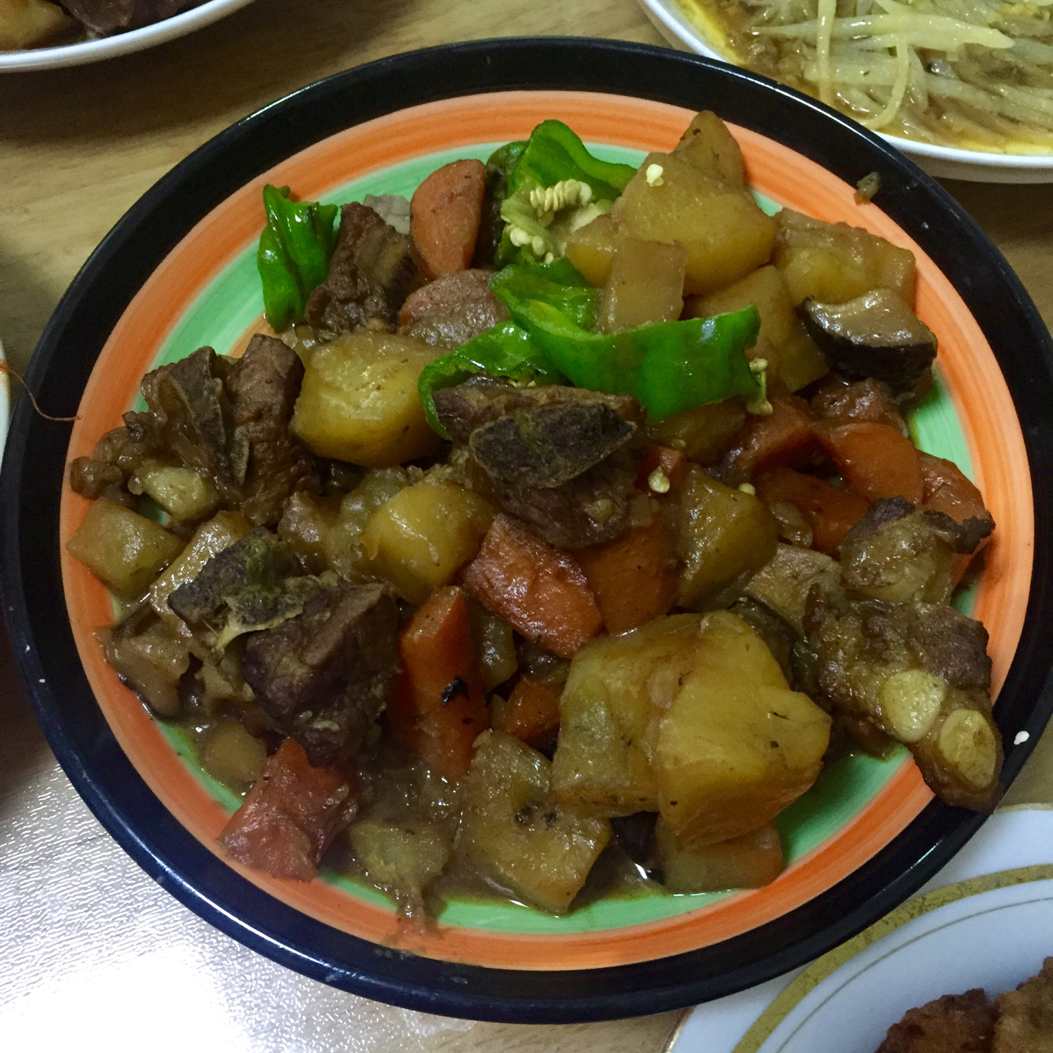 土豆炖排骨