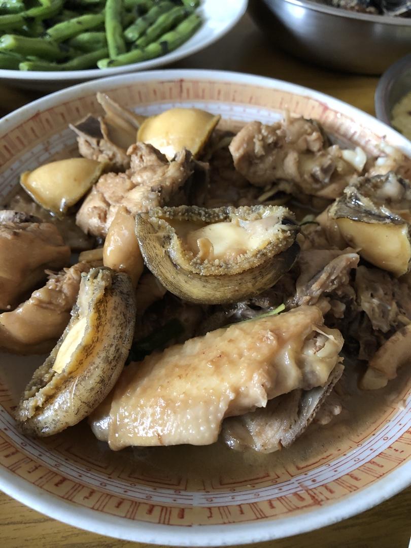 鲍鱼鸡煲