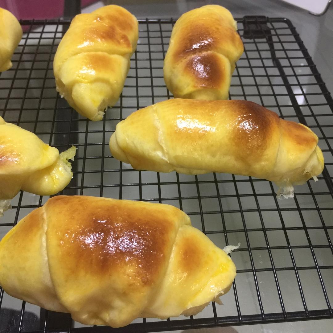 樱花海盐面包卷