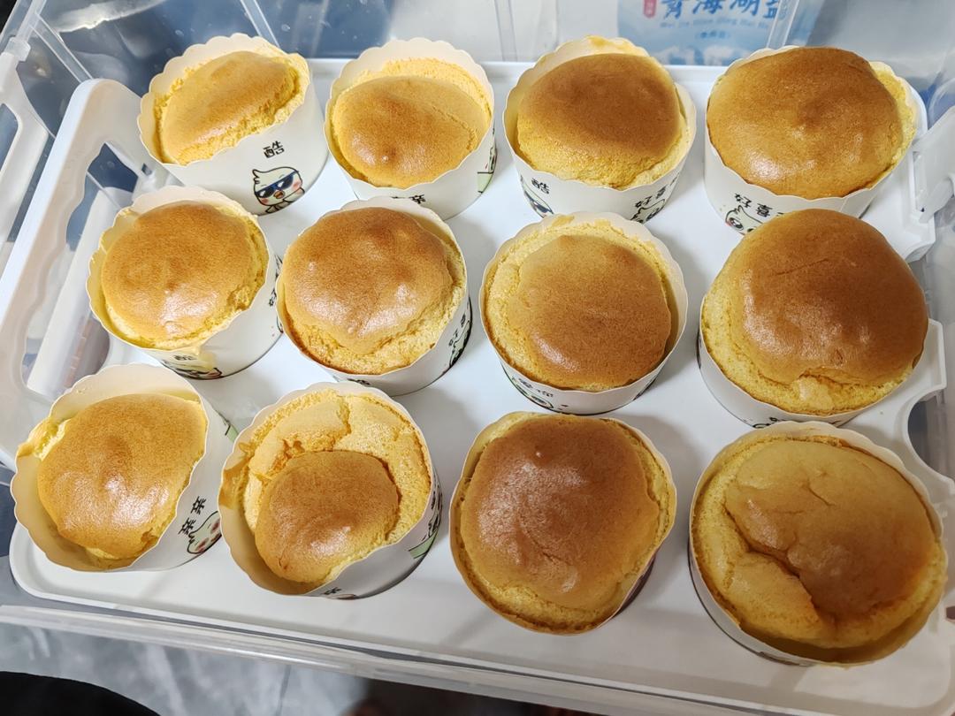 斑斓纸杯蛋糕（20个满盘，三分甜）