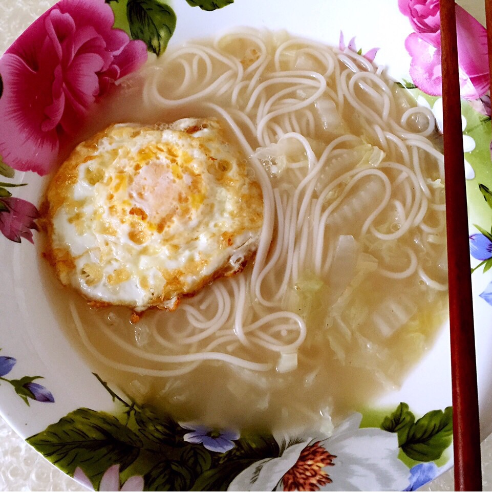 大白菜鸡蛋面